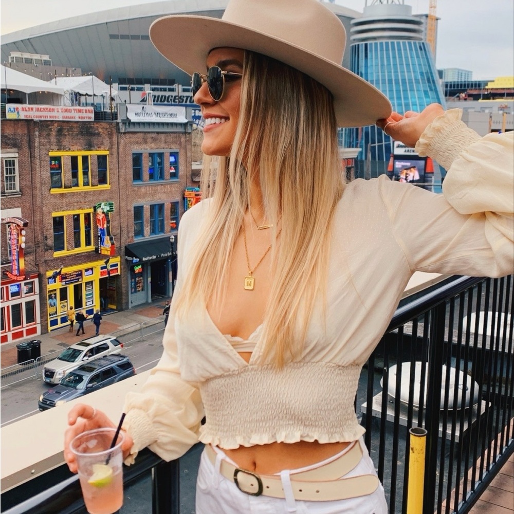 Urban Outfitters UO Ruth V-Neck Blouse in White